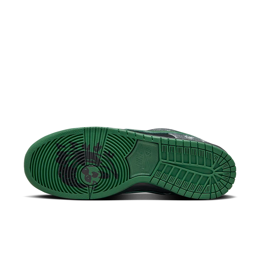 Nike THERE Skateboards x Dunk Low SB Black Gorge Green-Nike-pikastore.cz