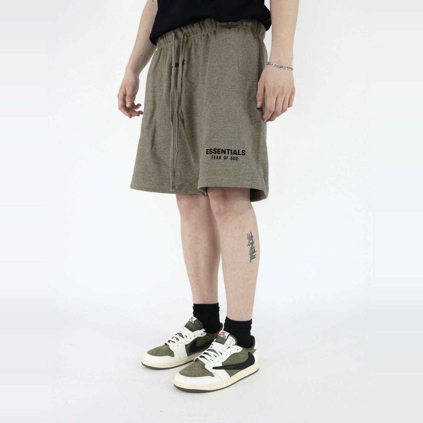 Fear of God Essentials S25 Shorts Homestead Heather - PIKASTORE-Clothing-Fear of God-pikastore.cz