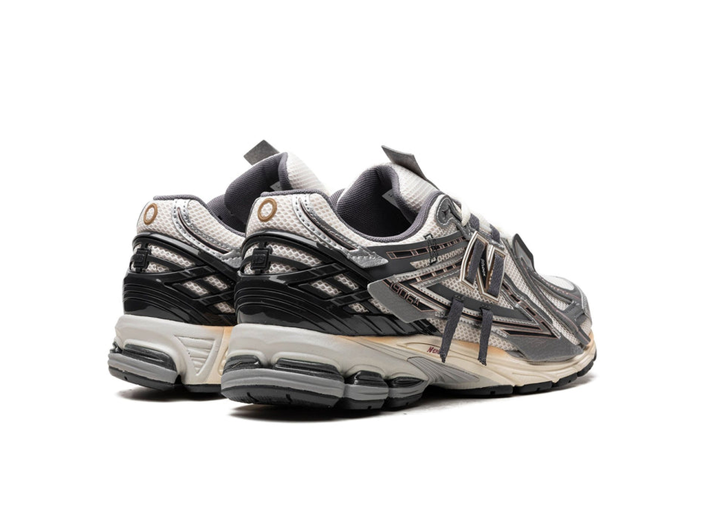 New Balance 1906A Silver Gold Metallic-New Balance-pikastore.cz