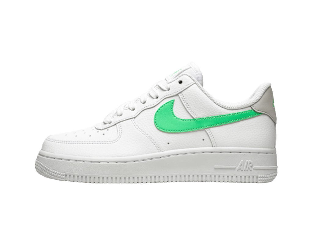 Nike Wmns Air Force 1 07 White Green Glow-Nike-pikastore.cz