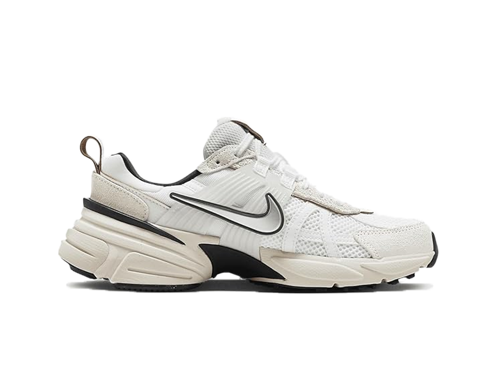 Wmns V2K Run White Light Orewood Brown-Nike-pikastore.cz