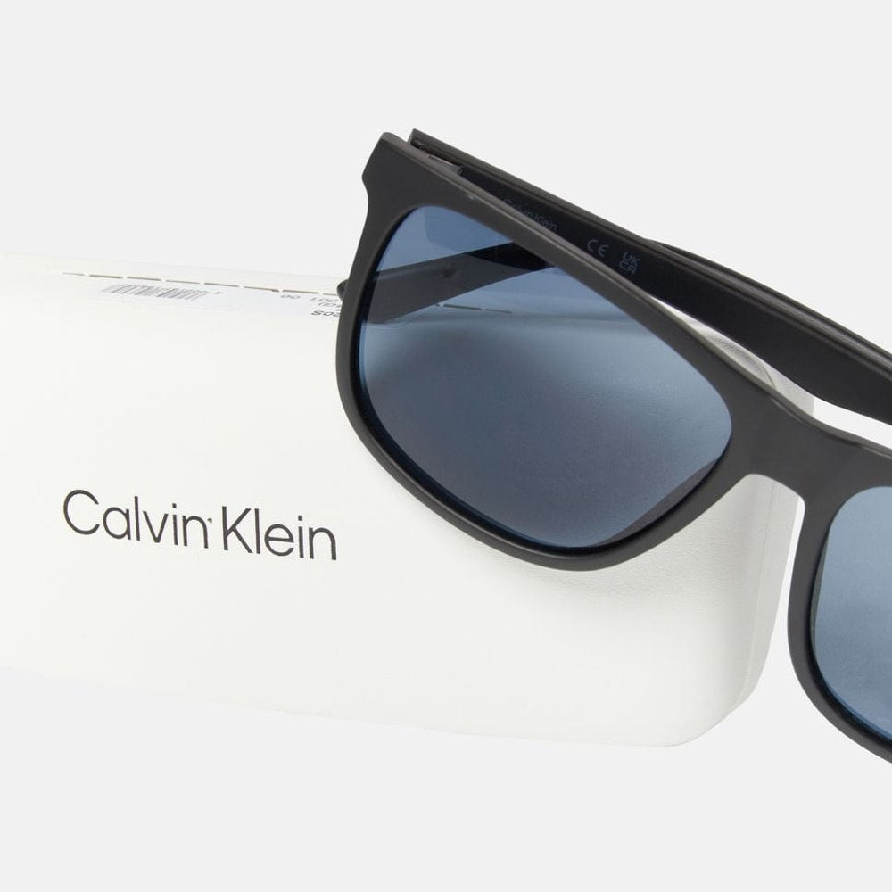Calvin Klein Sunglasses Black – occhiali – foto 3 di 4