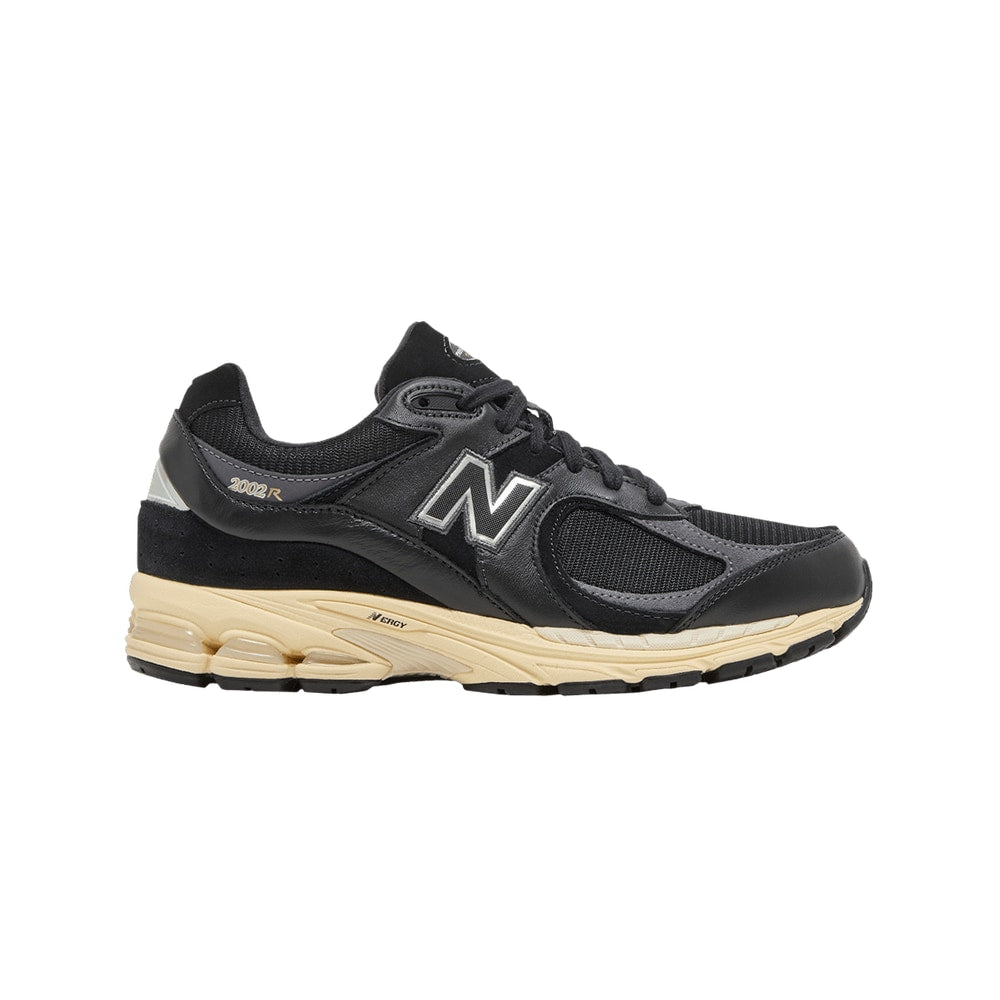 New Balance 2002R Leather Pack - Vintage Black – lenkkarit, beige