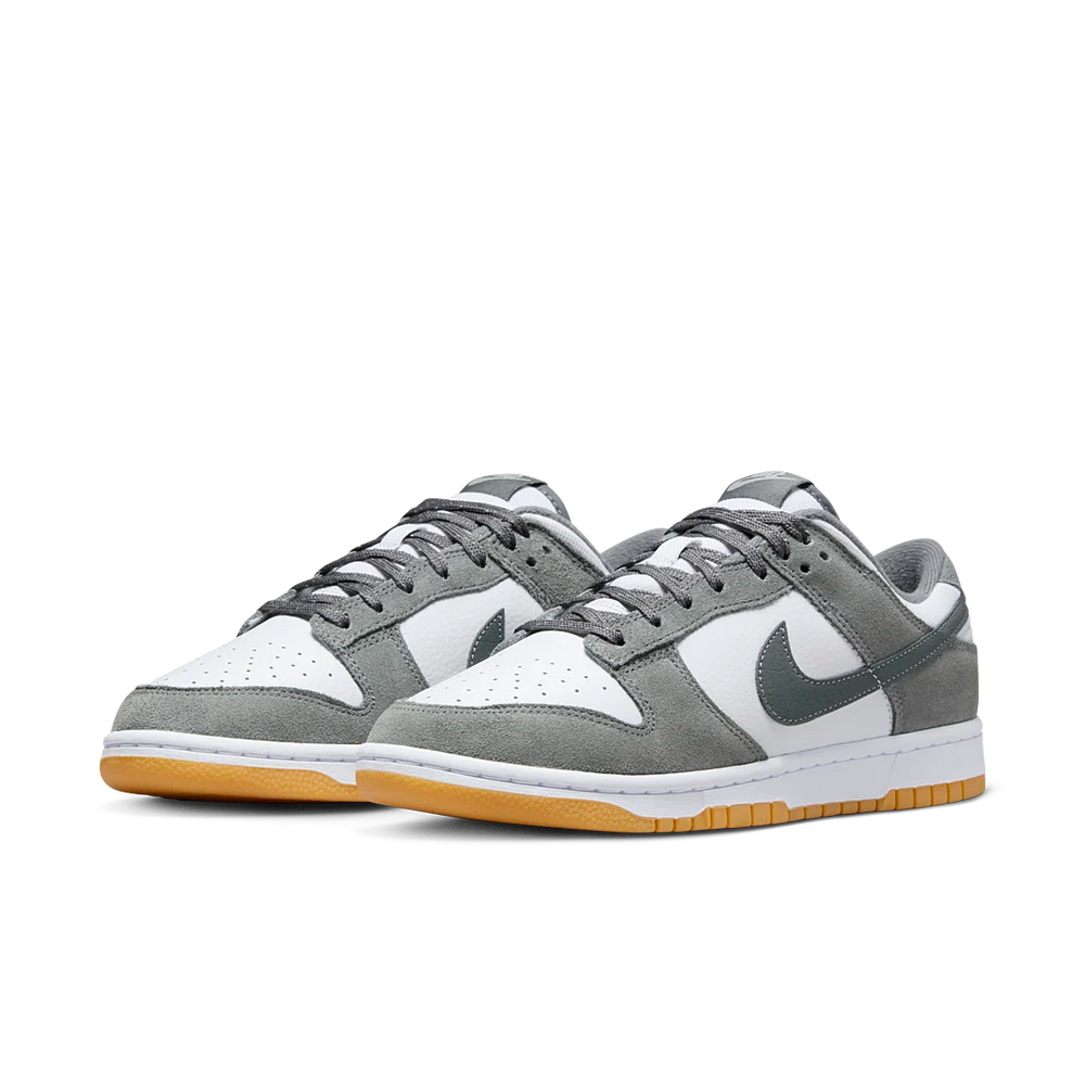 Nike Dunk Low Smoke Grey Gum 3M Swoosh-sneakers-Nike-pikastore.cz