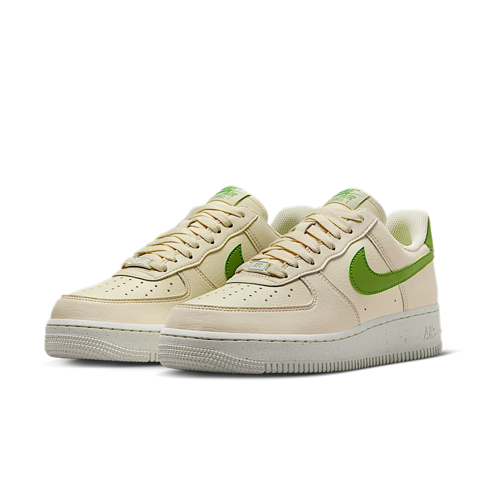 Nike Wmns Air Force 1 07 SE Coconut Milk Chlorophyll-Nike-pikastore.cz