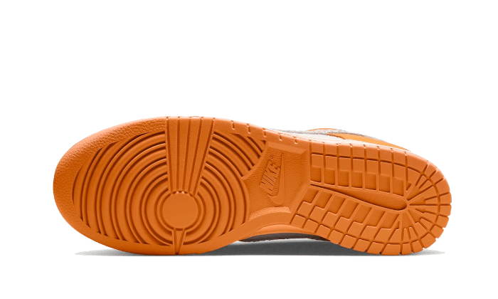 Nike Dunk Low AS Safari Swoosh Kumquat-sneakers-Nike-pikastore.cz