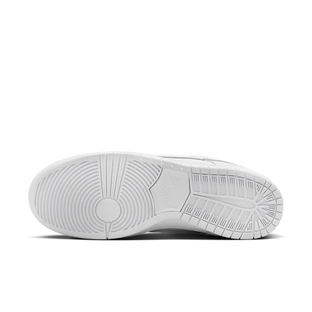 Nike Dunk Low Pro SB Triple White-Nike-pikastore.cz