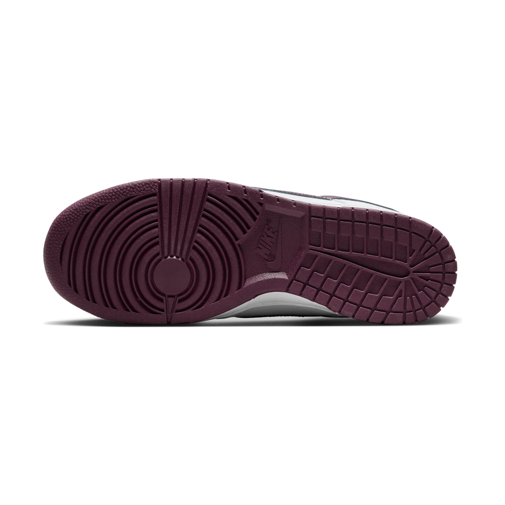 Nike Dunk Low Retro White Night Maroon-sneakers-Nike-pikastore.cz