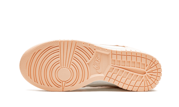 Nike Wmns Dunk High Up Crimson Bliss-Nike-pikastore.cz