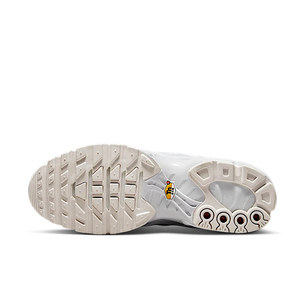 Nike Wmns Air Max Plus Triple White-Nike-pikastore.cz