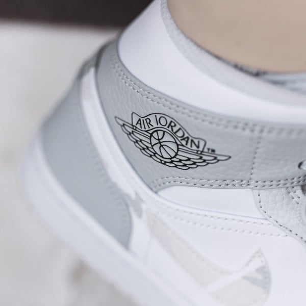 Nike Air Jordan 1 Mid SE GS Swoosh Logo - Grey Camo-Air Jordan-pikastore.cz