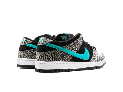 Nike SB Dunk Low atmos Elephant