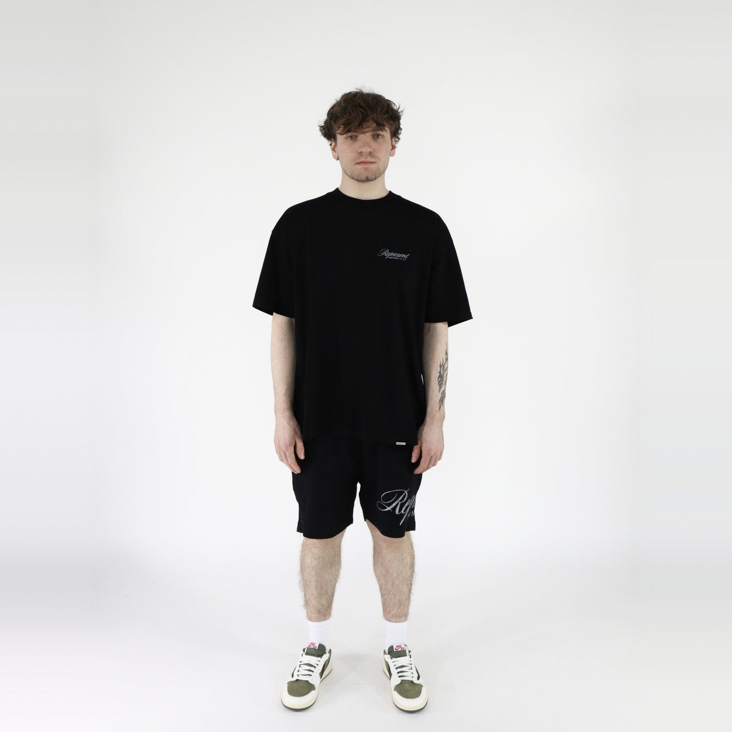 Represent Owners Club Script T-Shirt + Shorts Black - SET-Bundle-Represent-pikastore.cz