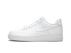 Nike Air Force 1 07 Triple White