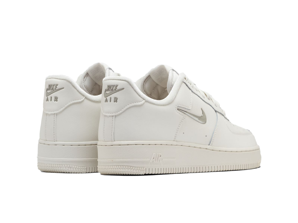 Nike Wmns Air Force 1 Chrome Swoosh – adidași – fotografia 4 din 5