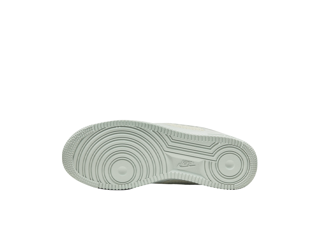 Nike Wmns Air Force 1 07 Light Silver-Nike-pikastore.cz