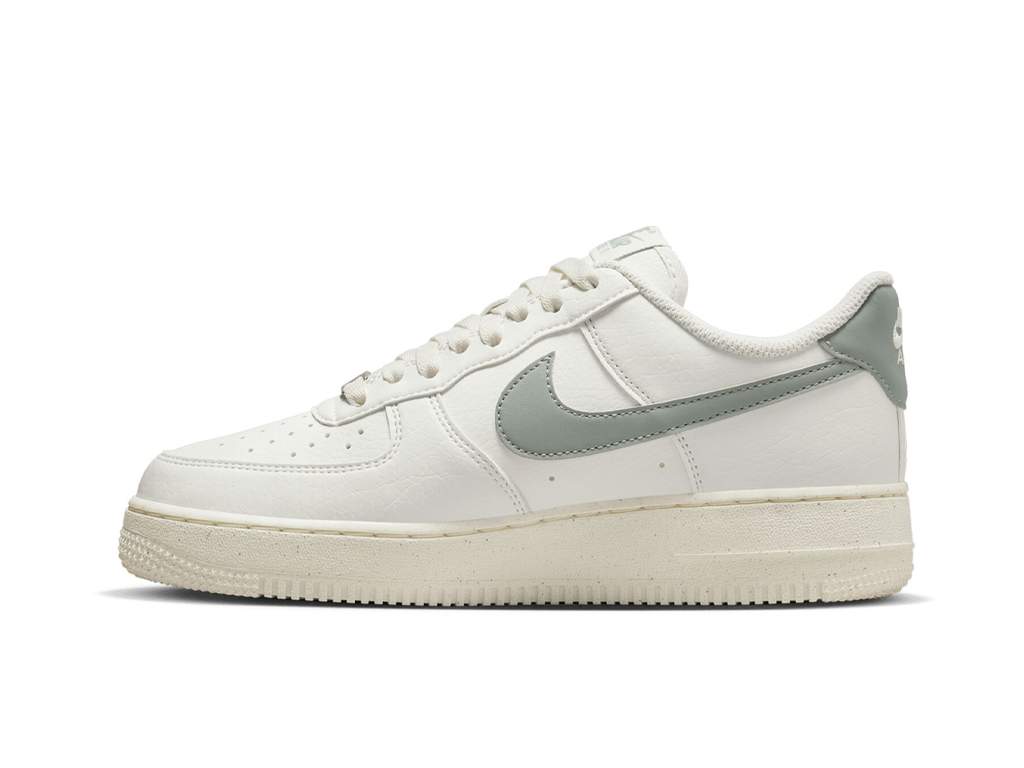 Nike Wmns Air Force 1 07 Next Nature Sail Mica Green-Nike-pikastore.cz