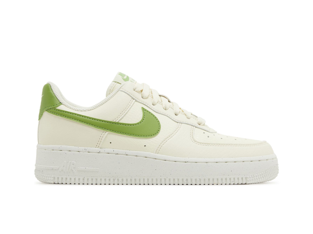 Nike Wmns Air Force 1 07 SE Coconut Milk Chlorophyll-Nike-pikastore.cz