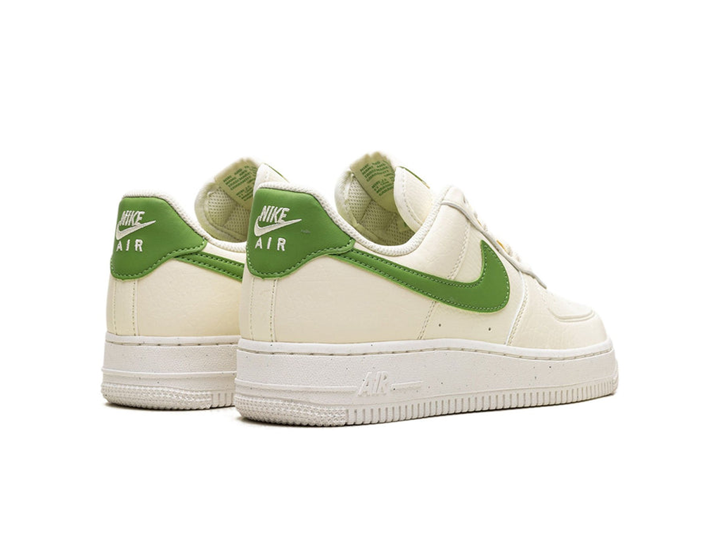 Nike Wmns Air Force 1 07 SE Coconut Milk Chlorophyll-Nike-pikastore.cz