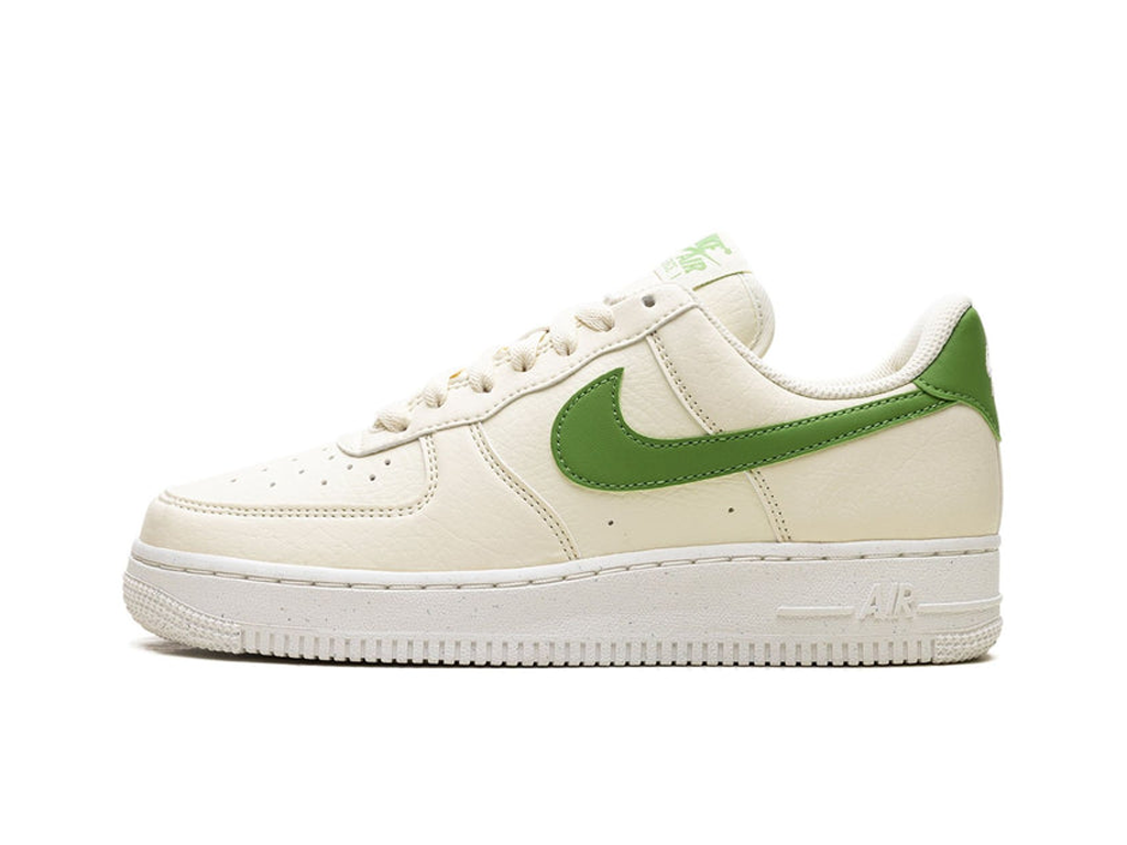 Nike Wmns Air Force 1 07 SE Coconut Milk Chlorophyll-Nike-pikastore.cz