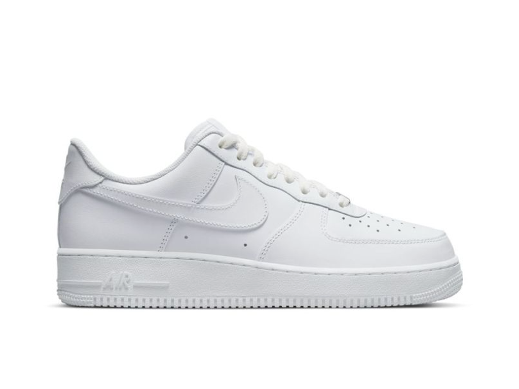 Nike Wmns Air Force 1 07 Triple White-Nike-pikastore.cz