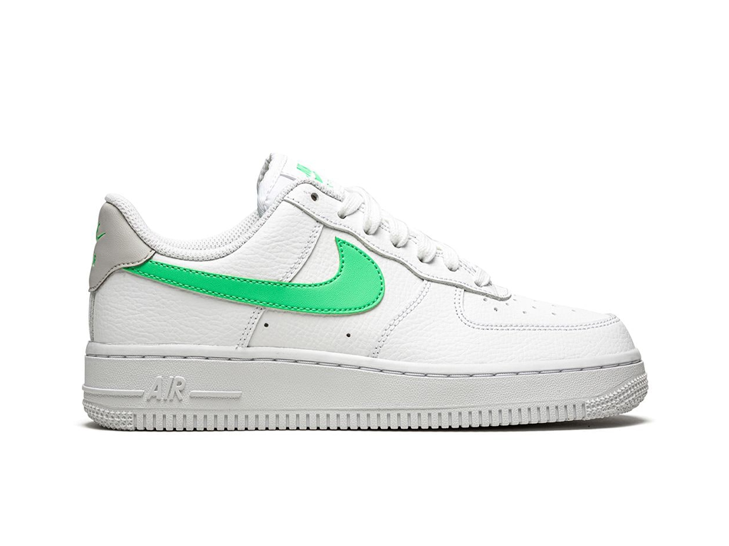 Nike Wmns Air Force 1 07 White Green Glow-Nike-pikastore.cz