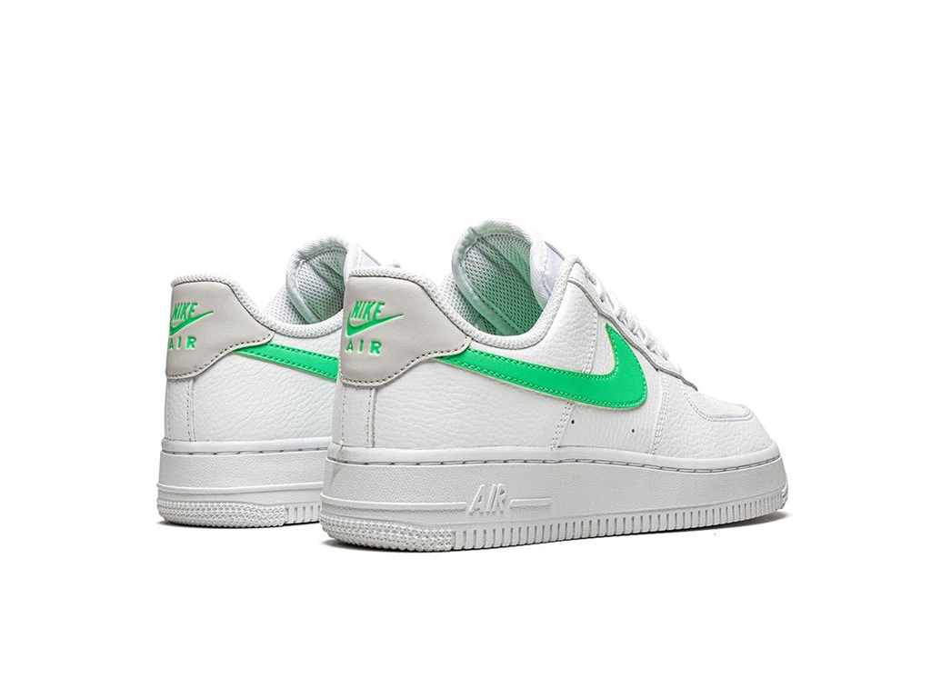 Nike Wmns Air Force 1 07 White Green Glow-Nike-pikastore.cz