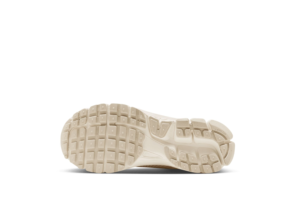 Nike Wmns Air Zoom Vomero 5 Sail Light Orewood Brown-Nike-pikastore.cz