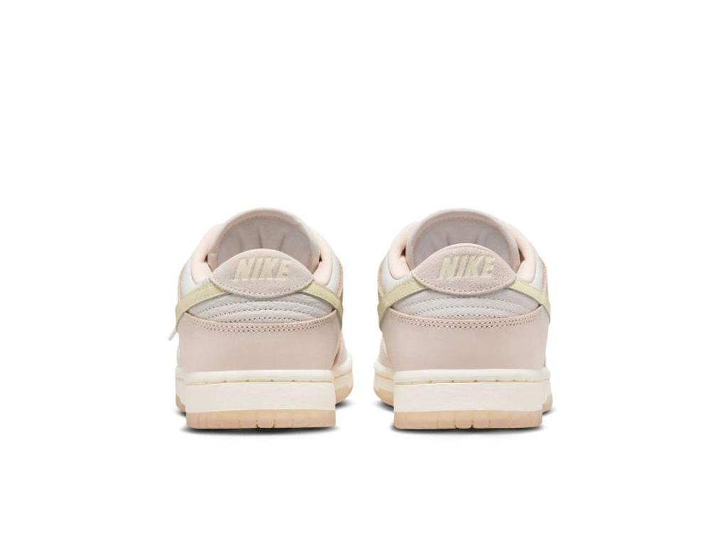 Nike Wmns Dunk Low Light Soft Pink-Nike-pikastore.cz