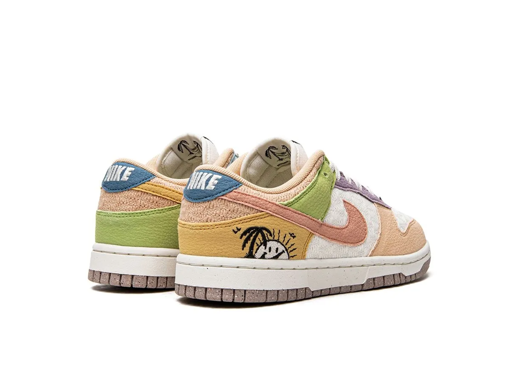 Wmns Dunk Low SE Sun Club-Nike-pikastore.cz