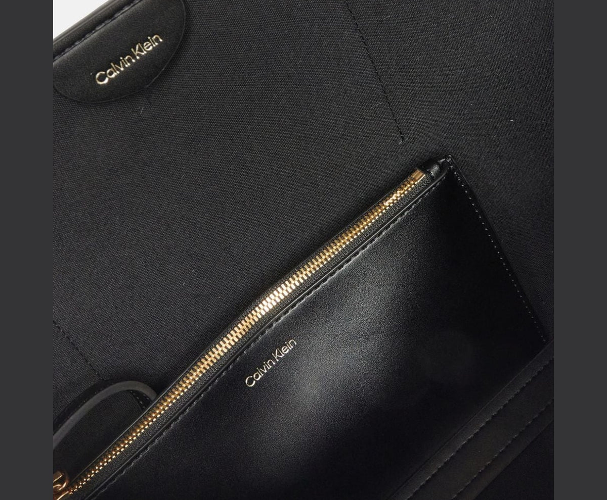 Calvin Klein Handbag & Pouch Black – tilbehør – foto 3 af 5
